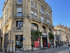 Murs végétales sur la façade Muy Mucho
